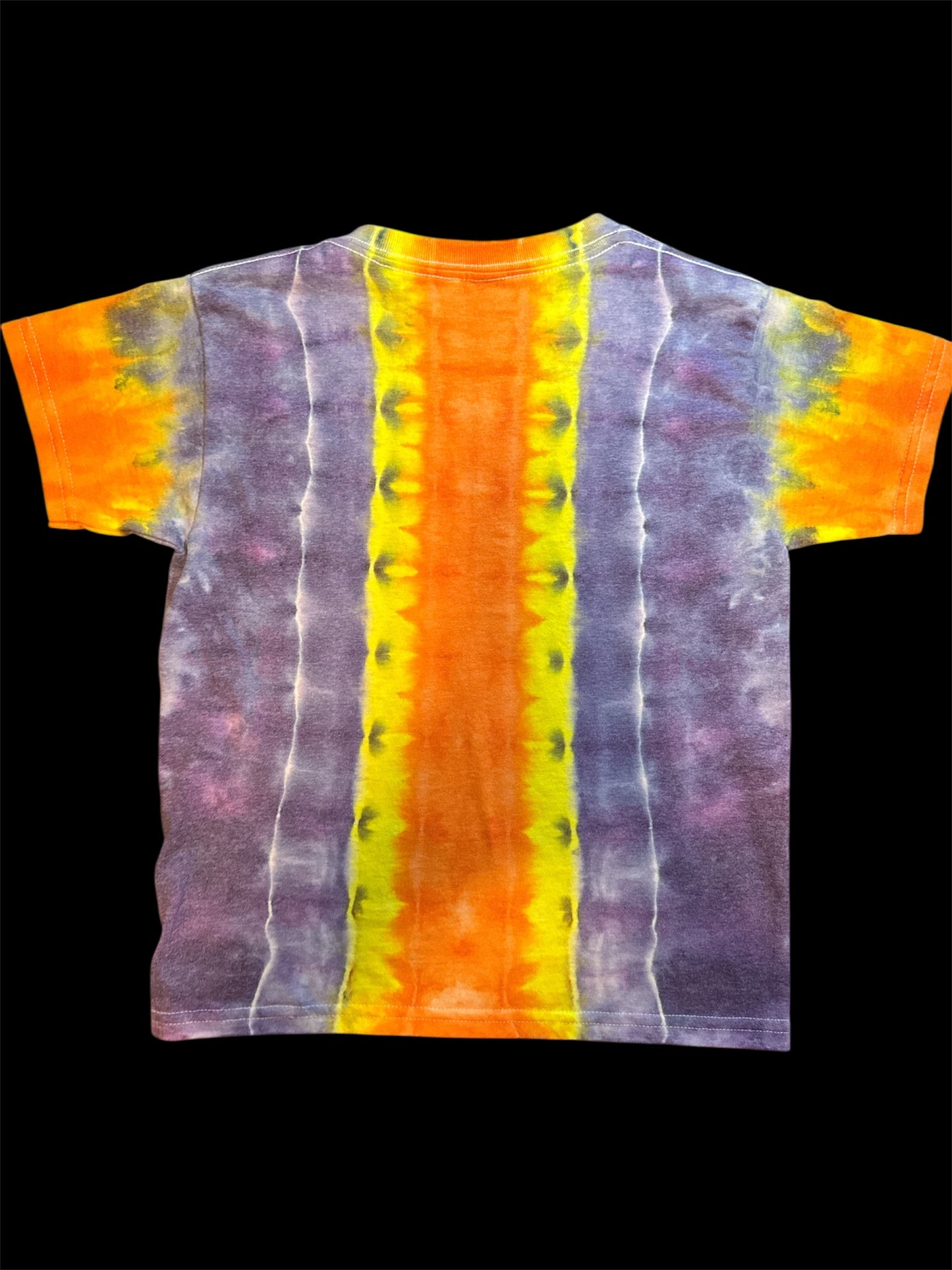 Youth small pumkin tshirt