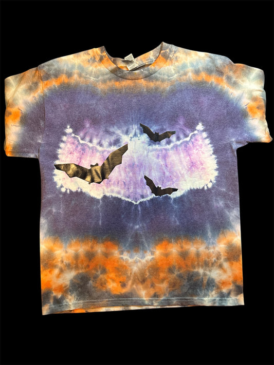 Batty Youth XL Halloween Tshirt